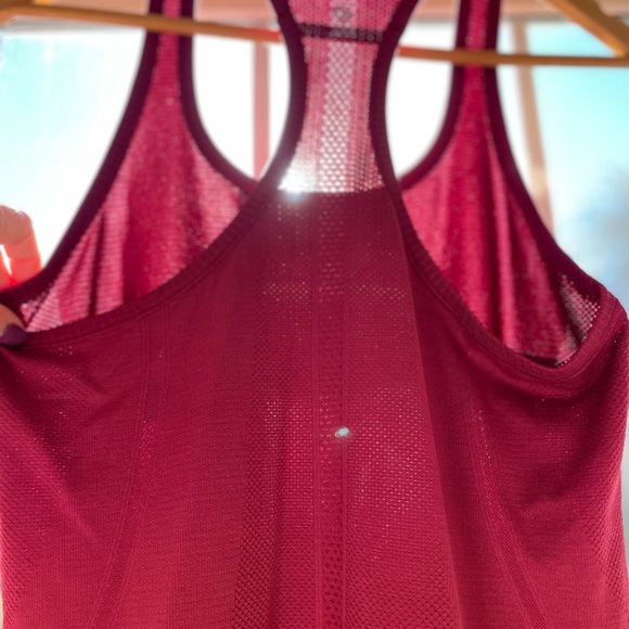 Lululemon ‘Swiftly Tech’ Racerback Tank: Deep Plum Size 10 - Picture 6 of 6